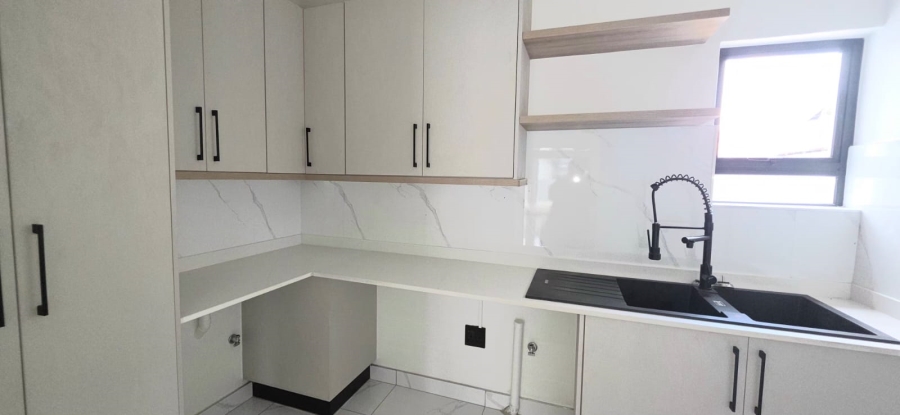 To Let 3 Bedroom Property for Rent in Melodie North West